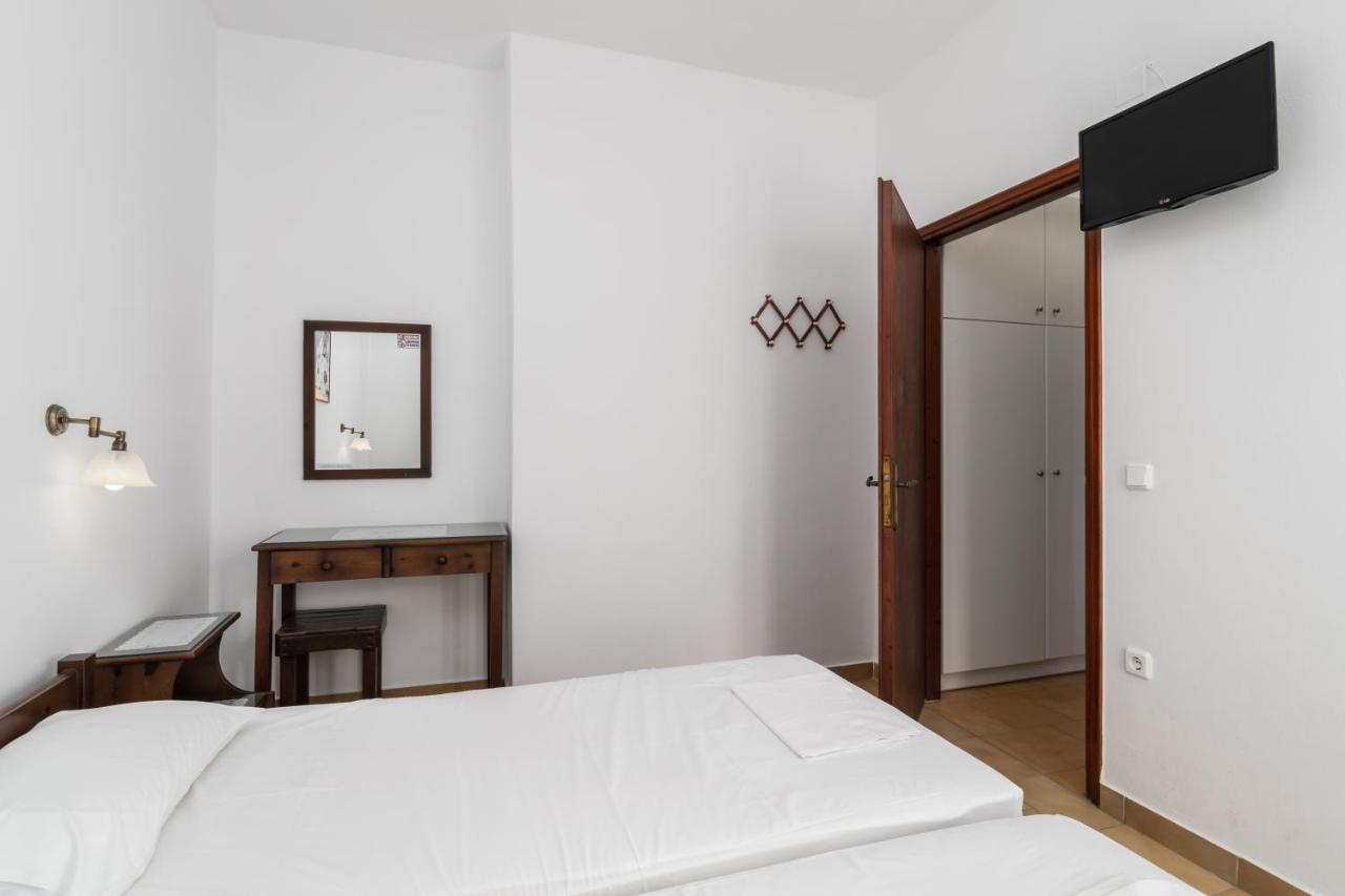 Tilemachos Rooms & Studios Адамас Экстерьер фото